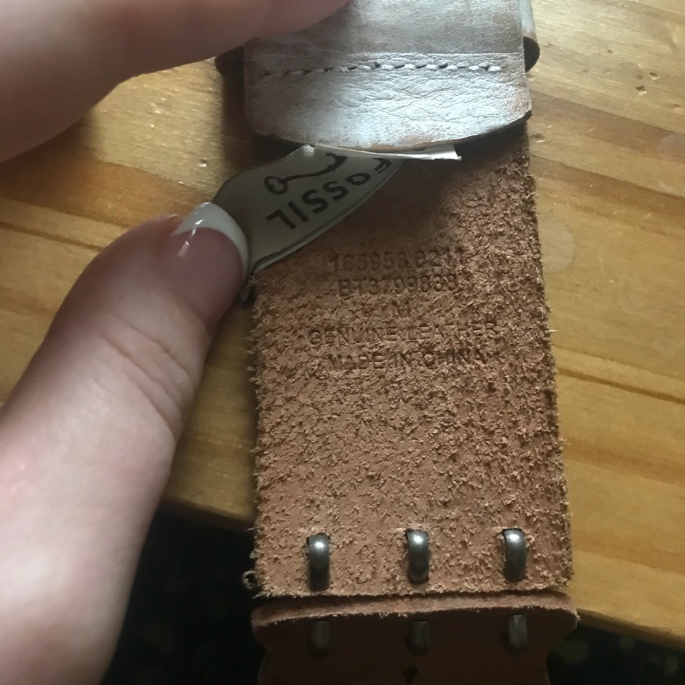 ❌sold❌ Fossil genuine leather belt - Picture 2 of 5